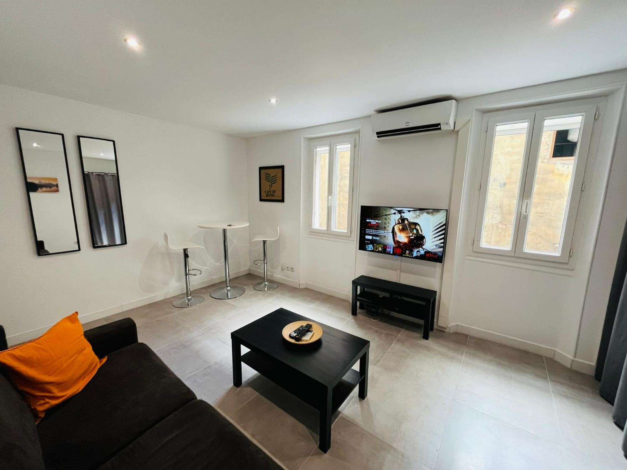 Le Paradis - Vieux Port, Avec Climatisation Apartment *